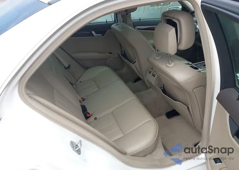 2013 Mercedes-Benz C 300 Luxury 4Matic from USA, damaged, VIN WDDGF8AB7DG131716